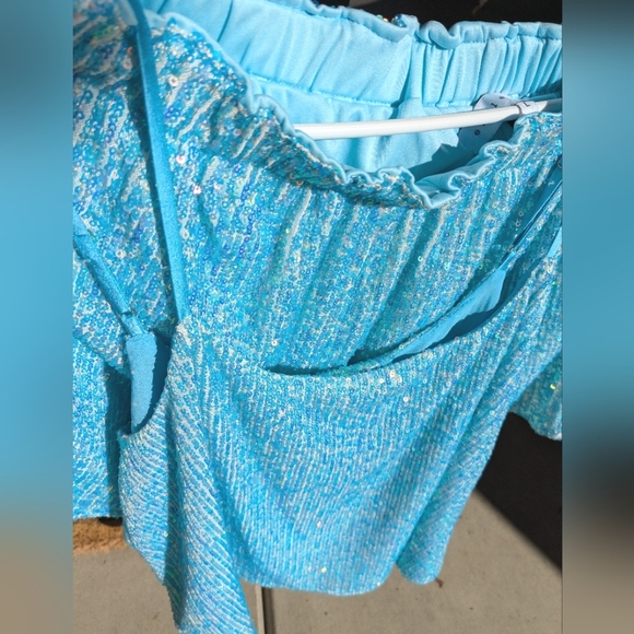 Sequin fabric Tank top and Shorts Set by endless rose - Picture 6 of 17